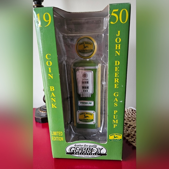 1950 John Deere Coin Bank - Picture 1 of 6